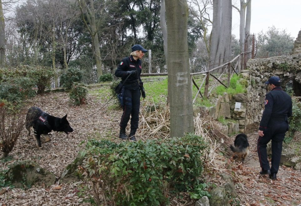 Il parco delle Cascine a Firenze, piazza di spaccio