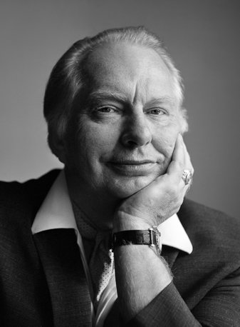 L. RON HUBBARD: UMANITARIO