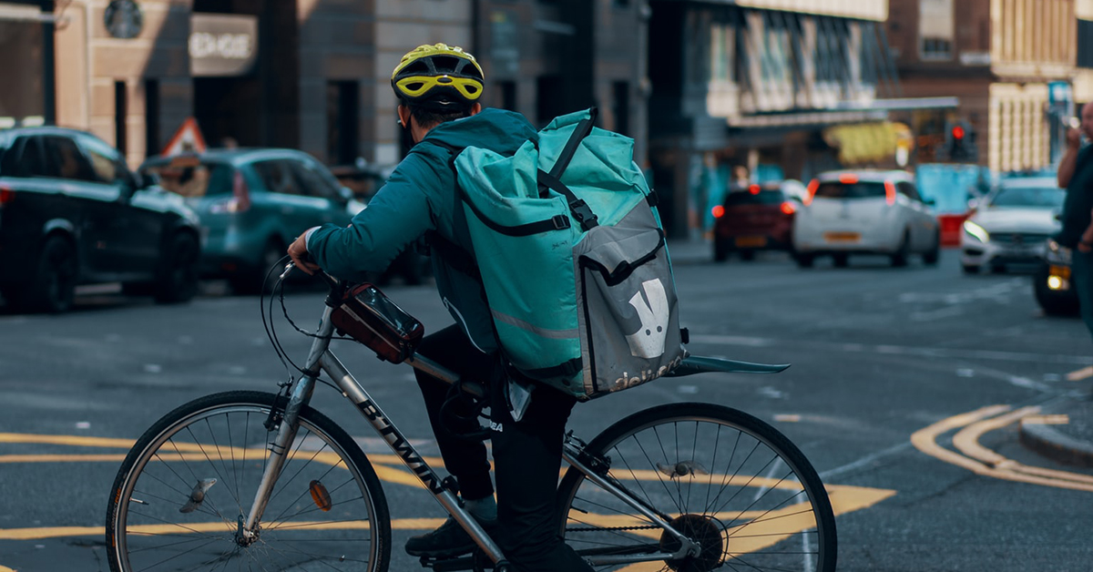 Rancilio Cube e Yakkyofy, insieme per la sicurezza dei rider di Deliveroo.