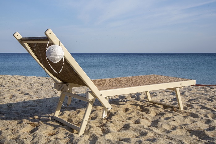 Spiaggia libera: più di 1 italiano su 2 è favorevole alla prenotazione