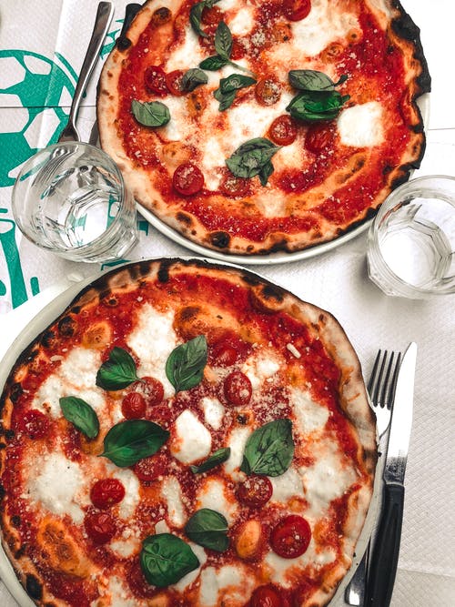 Personale ristorazione:IL PIZZAIOLO  CREATORE DI PANE, AMORE E CARBOIDRATI