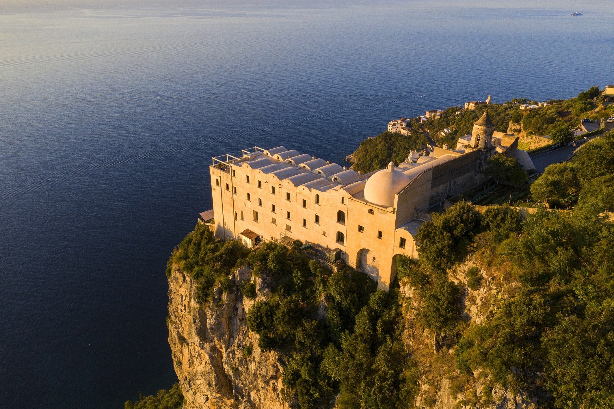 Costiera Amalfitana: il dolce autunno al Monastero Santa Rosa Hotel&Spa di Conca dei Marini (Sa)