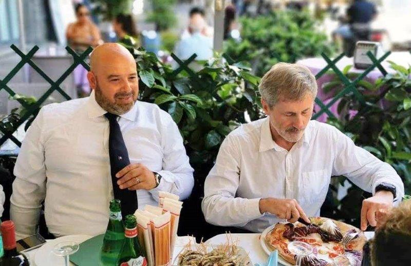 Una pizza da gustare con Gianni Alemanno