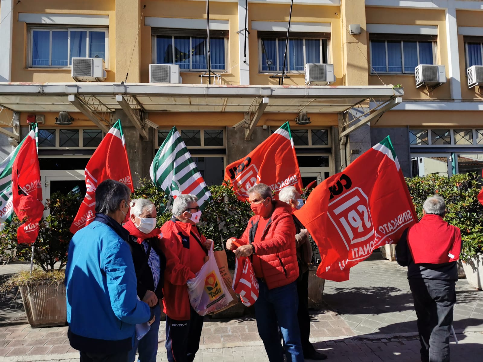 ASSESSORATI REGIONALI ALLA FAMIGLIA E ALLA SALUTE, I PENSIONATI SICILIANI CHIEDONO INTERVENTI URGENTI SULLA MEDICINA DEL TERRITORIO E SUI SERVIZI SOCIALI