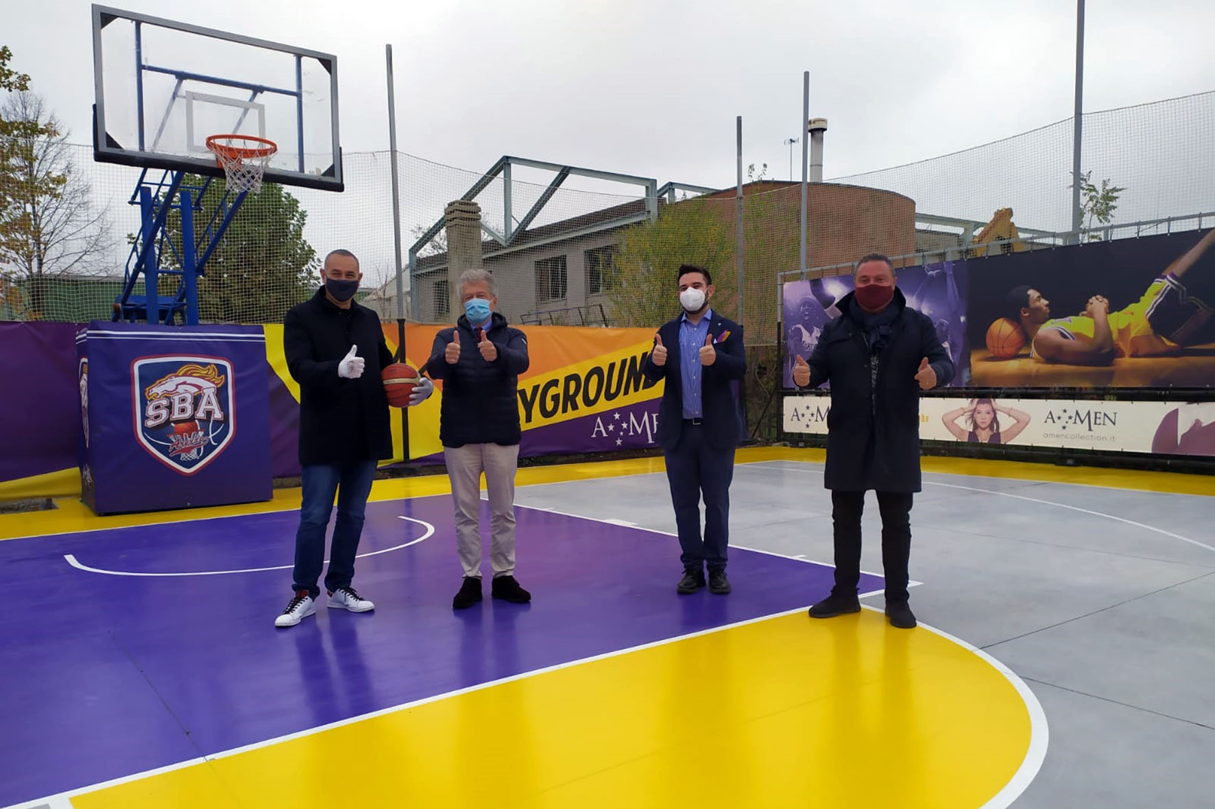 Taglio del nastro per il primo campo play-ground di basket ad Arezzo