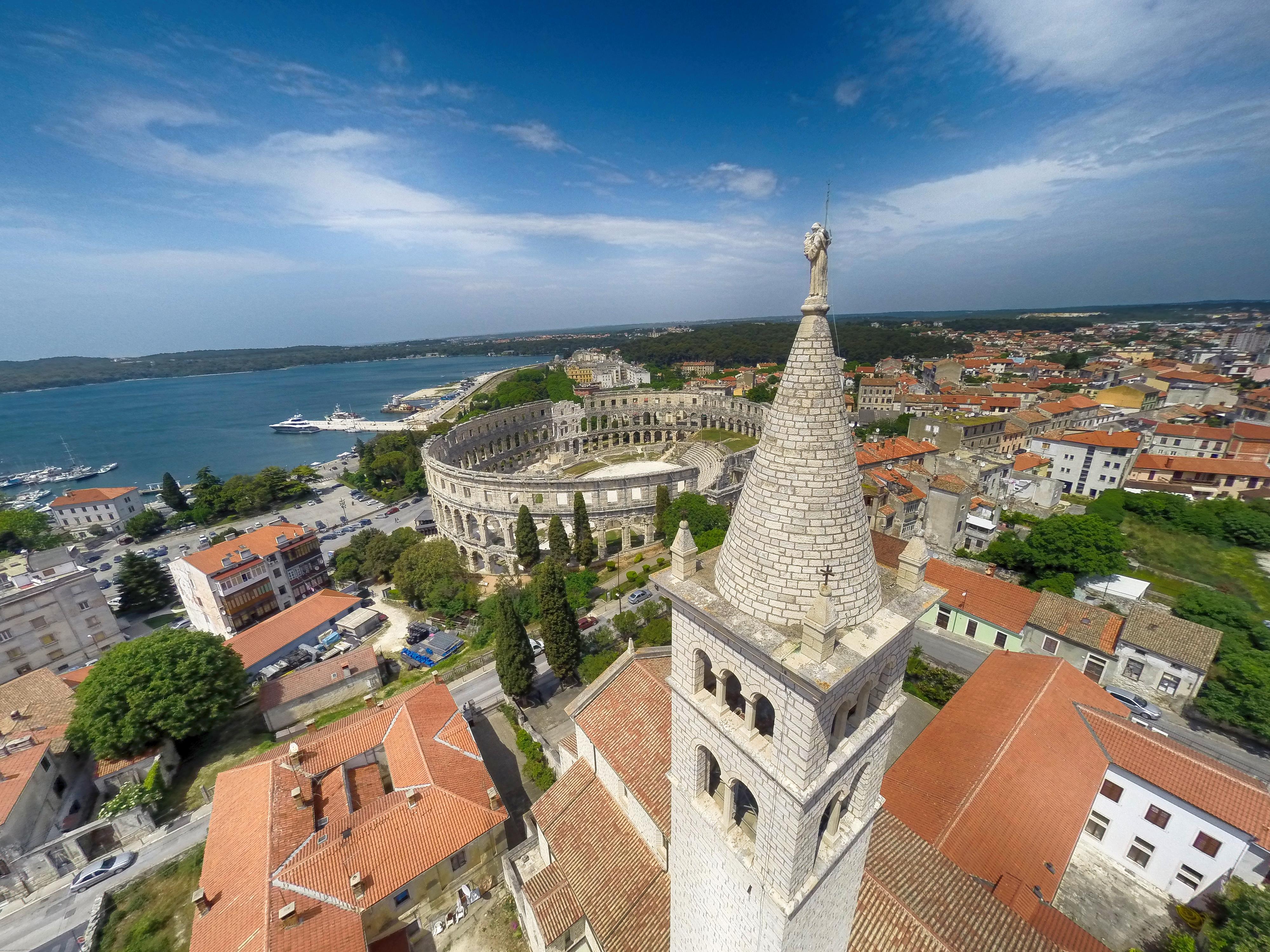 Pola una città per tutte le stagioni