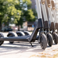 Mobilità: 2,5 milioni di italiani vogliono il monopattino elettrico