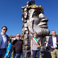 Inaugurata a Subbiano la scultura di “Giano Bifronte”