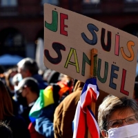 Samuel Piazza piena  La manifestazione di Parigi ha avuto inizio da Place