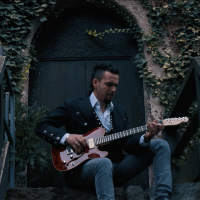 Il nuovo videoclip di FRANCESCO MONTANILE - OLD WALLS