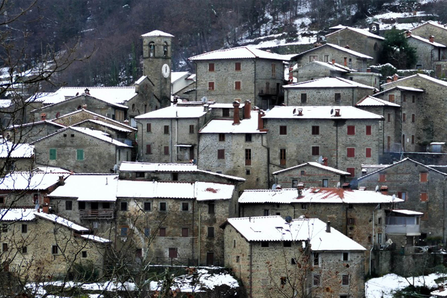 Parole e immagini: dieci filmati per raccontare il borgo di Raggiolo