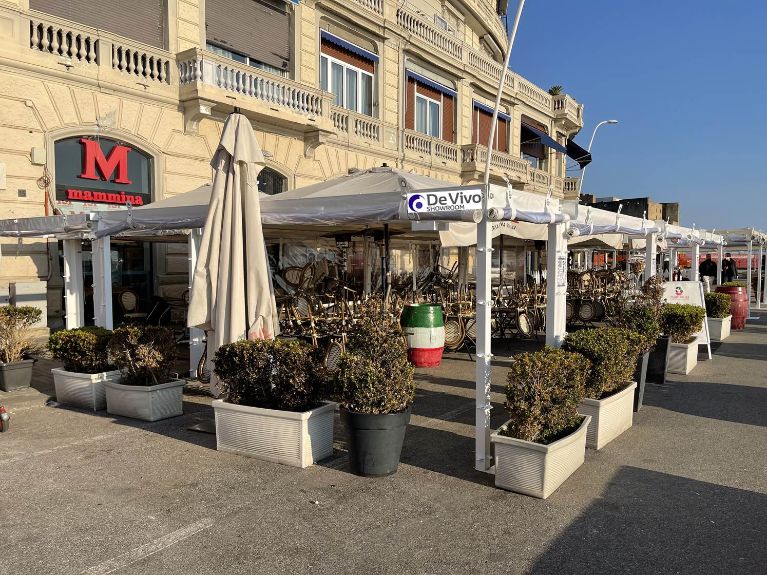 A Napoli oltre il caffè solidale vi è anche il gazebo solidale !