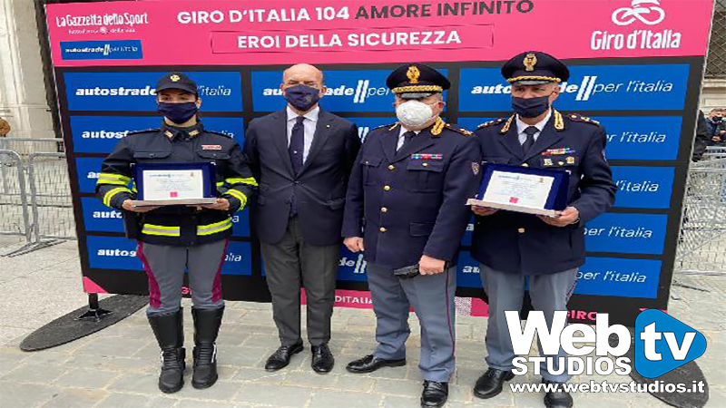 Polizia di Stato e Autostrade per l’Italia, al Giro premiati gli “Eroi della sicurezza”