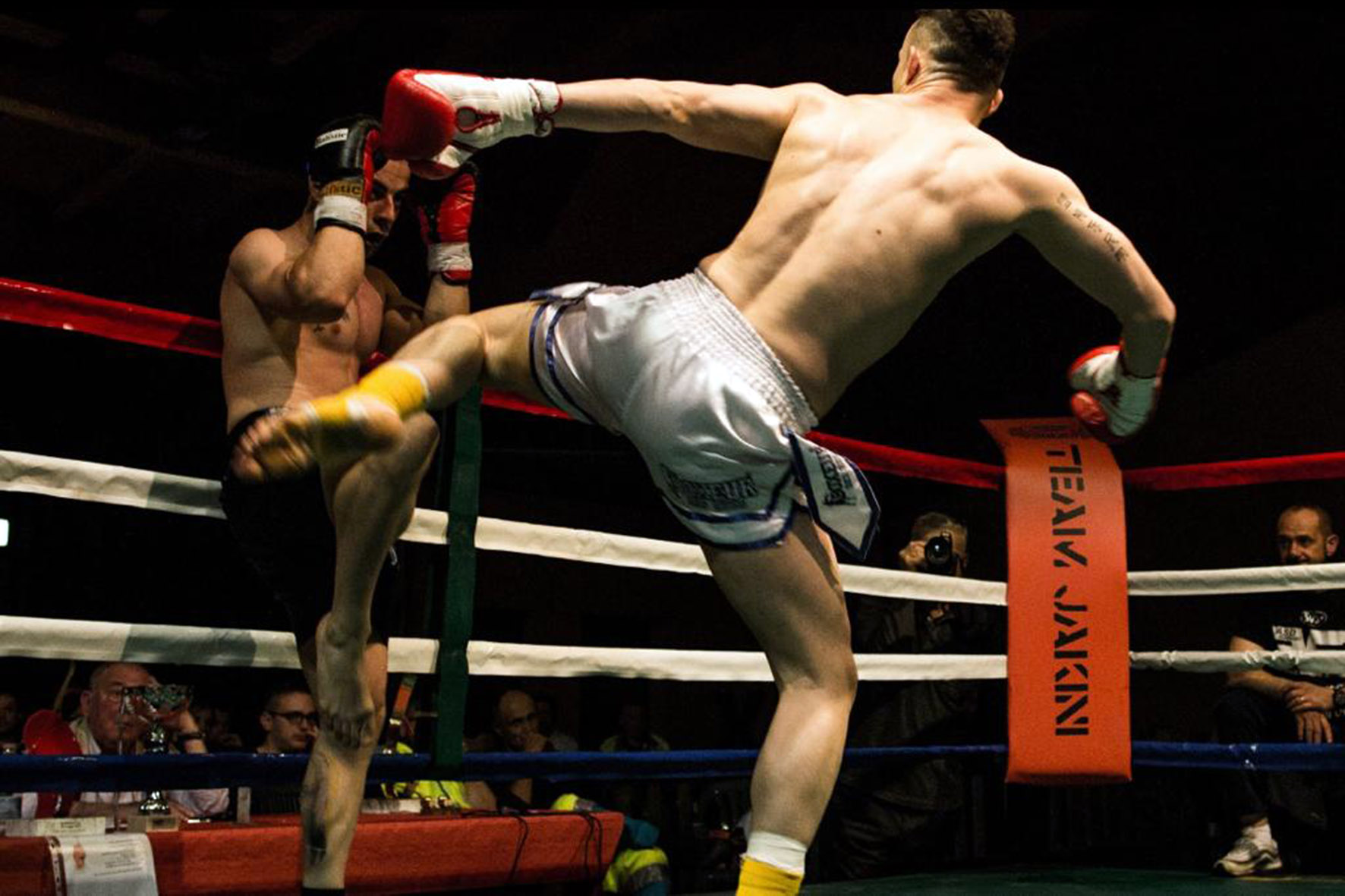 La kickboxing italiana riparte con “Le stelle del ring” a Capolona