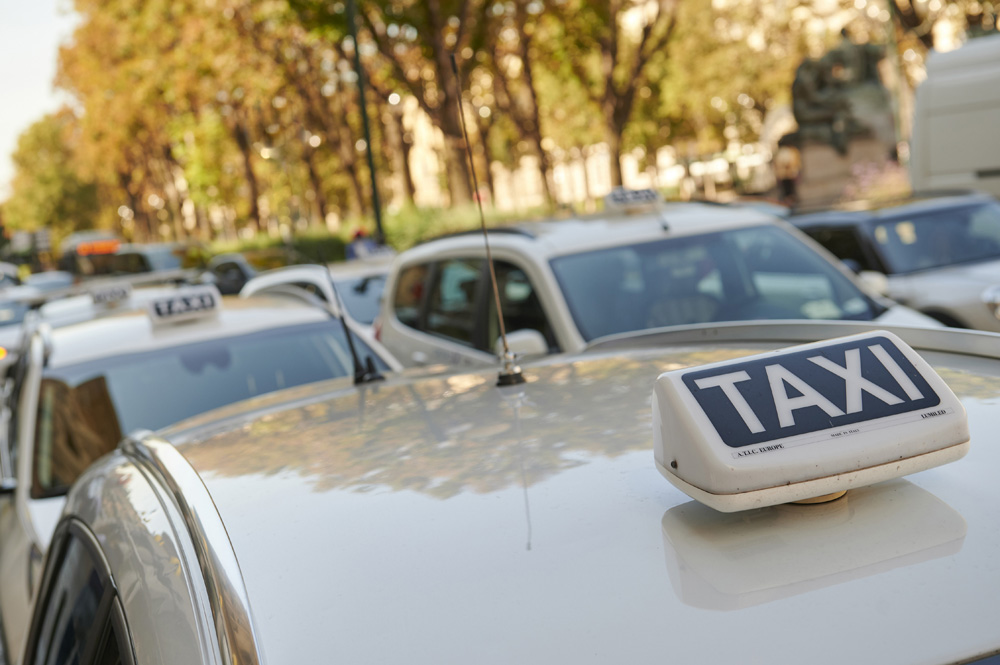 TAXI TORINO: BENE LE APP CON RICADUTE POSITIVE SULLA CITTÀ