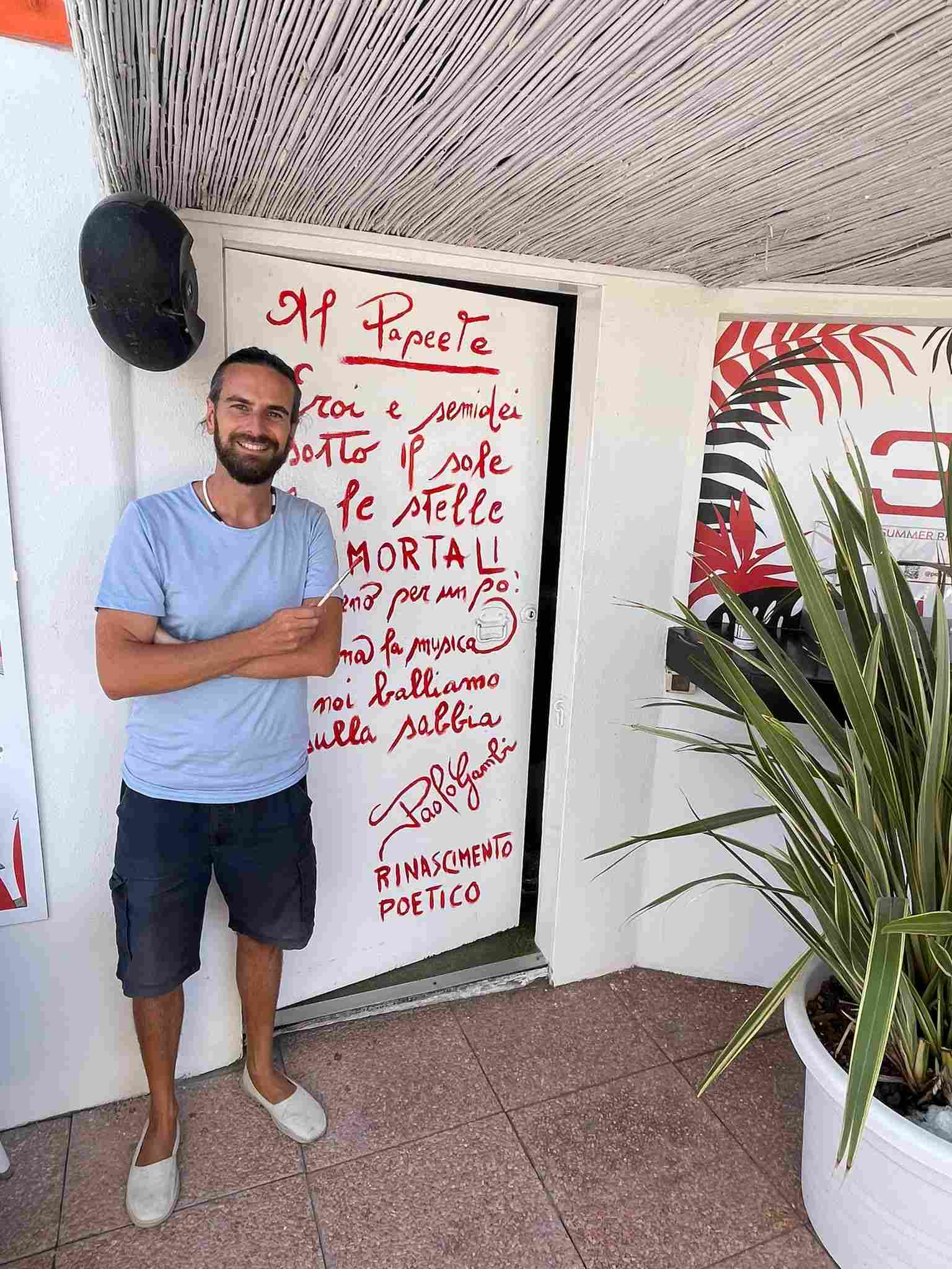 Al Papeete la poesia murale di Rinascimento Poetico.