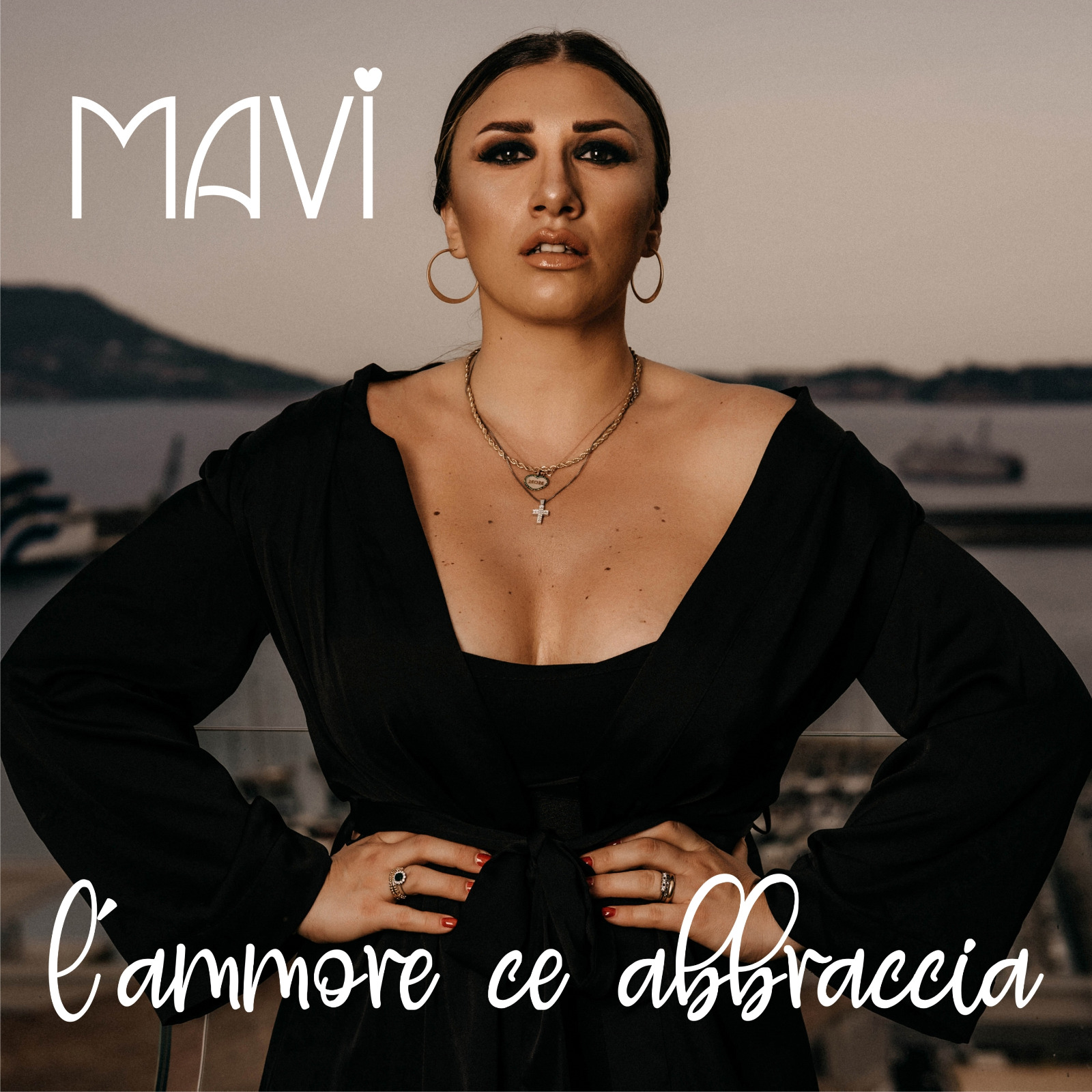 MAVI: disponibile in radio il nuovo singolo “L’AMMORE CE ABBRACCIA”