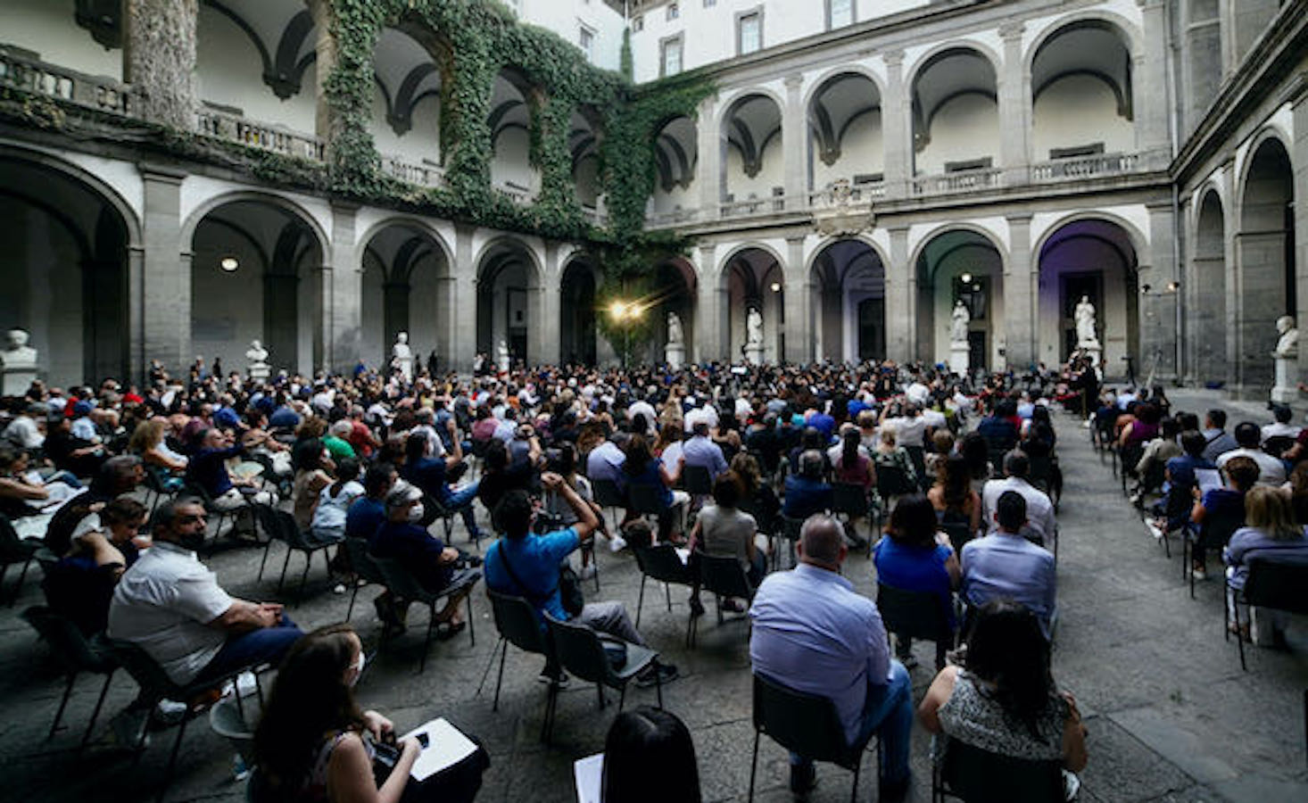 Orchestra Scarlatti Young. Concerto con musiche di Mozart, Schubert e giovani talenti campani