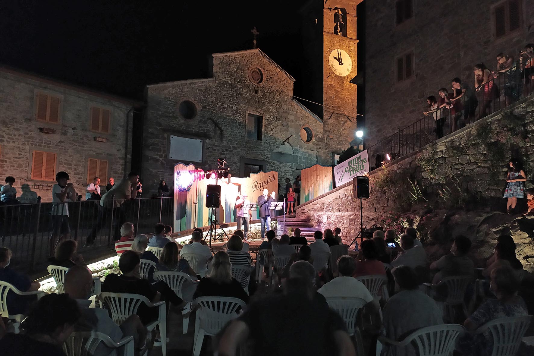 Letteratura e cabaret a Raggiolo per la finale di RidiCasentino