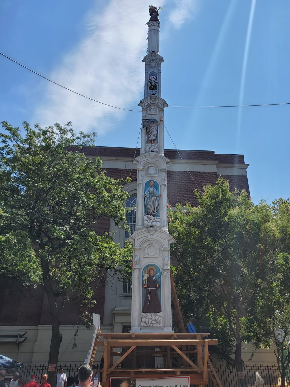 -Brusciano-New York: Torna a ballare il Giglio di Sant’Antonio a East Harlem. (Scritto da Antonio Castaldo)