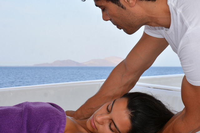  Domina Coral Bay: a Sharm una Wellness Boat per relax in mare, prima e dopo le immersioni sulla barriera corallina