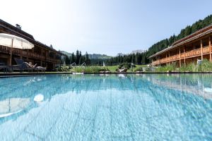 NUOVE OCCASIONI E OFFERTE PER L’AUTUNNO 2021 AL TIRLER DOLOMITES LIVING HOTEL