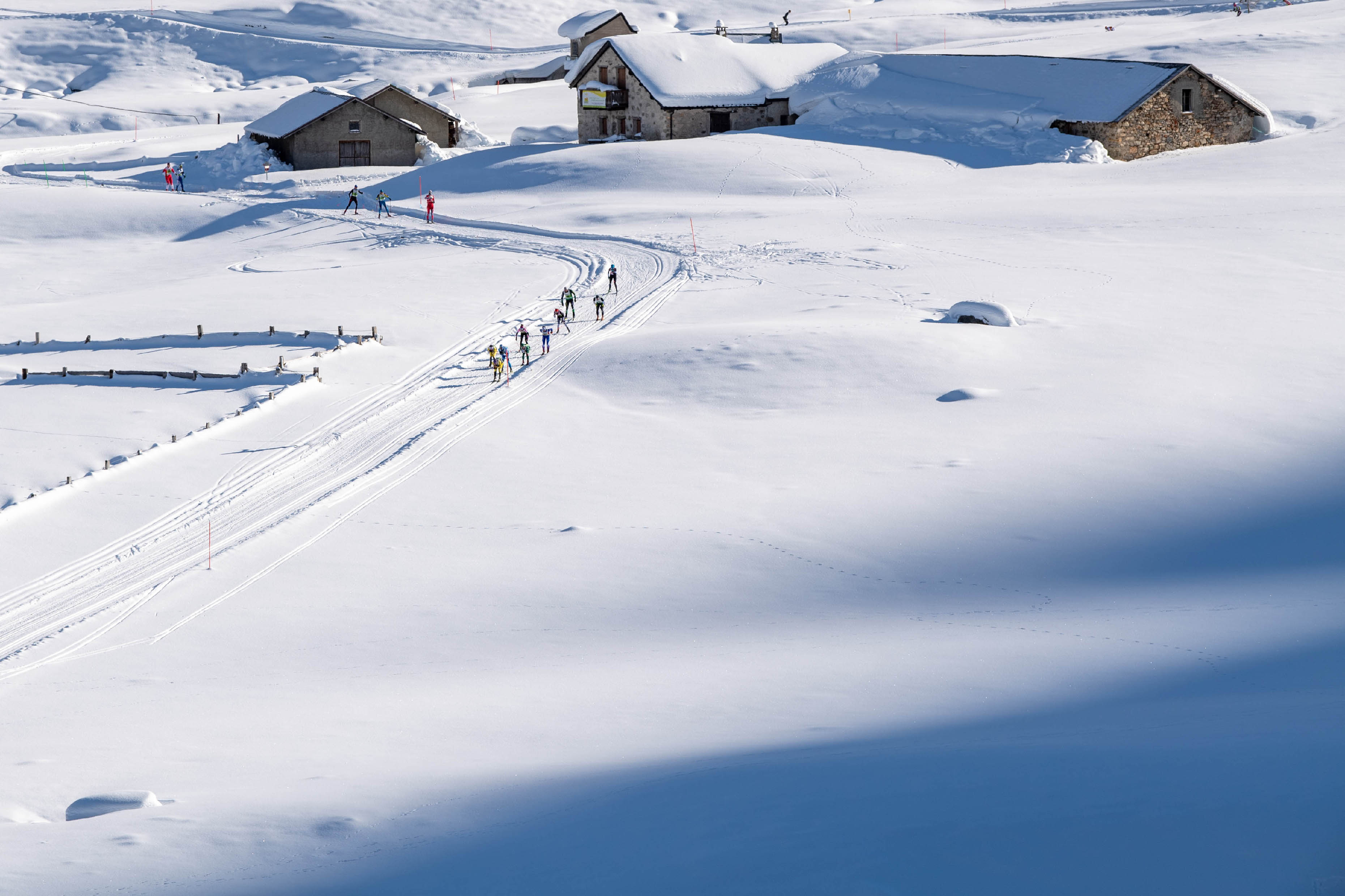  L’OUVERTURE DEGLI SCI STRETTI A LIVIGNO. IL 4 DICEMBRE LA SINFONIA DELLA SGAMBEDA