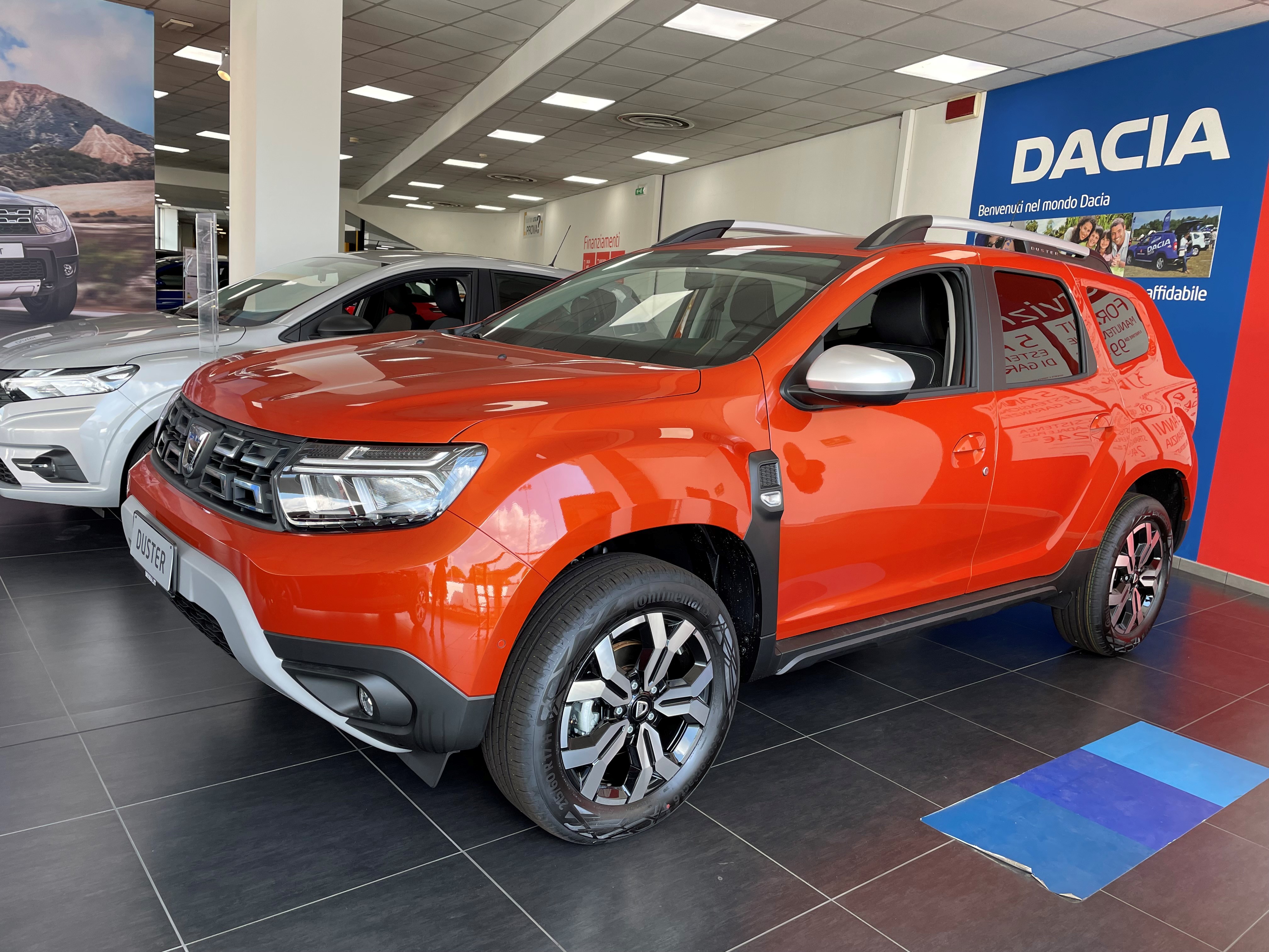 NUOVO DACIA DUSTER IN CONCESSIONARIA MESSA T