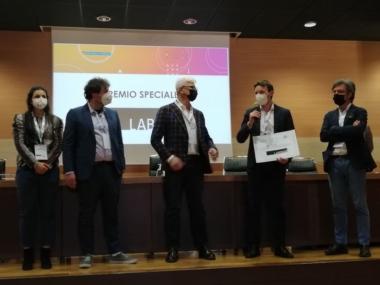 La startup trentina “UltraAI srl” vince il concorso “Creativity Startup 2021”, ha inventato l’algoritmo in grado di monitorare le polmoniti da Covid-19