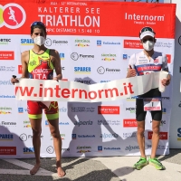 GRANDE FESTA DEL TRIATHLON A CALDARO. SARZILLA E KOVACS VITTORIE D’AUTORE