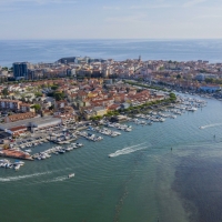 Grado al Top – Confermate la Bandiera Blu, la Bandiera Verde e la Bandiera Gialla di Comune ciclabile. Estate all'insegna del benessere e della massima sicurezza