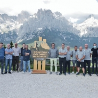 6.a PRIMIERO DOLOMITI MARATHON. A MALGA CREL PRESENTAZIONE ‘OPEN AIR’