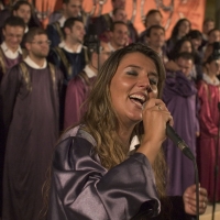 LA CORELLI RENDE OMAGGIO AL GOSPEL CON IL CORO 