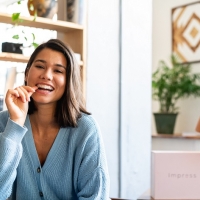 Settembre, tempo di buoni propositi: perché non mettere in lista anche la cura del proprio sorriso?