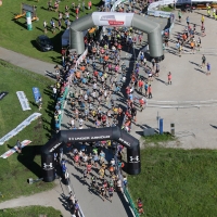 Il Sassolungo fa l'occhiolino ai runners. La 4.a Dolomites Saslong HM l'11 giugno 