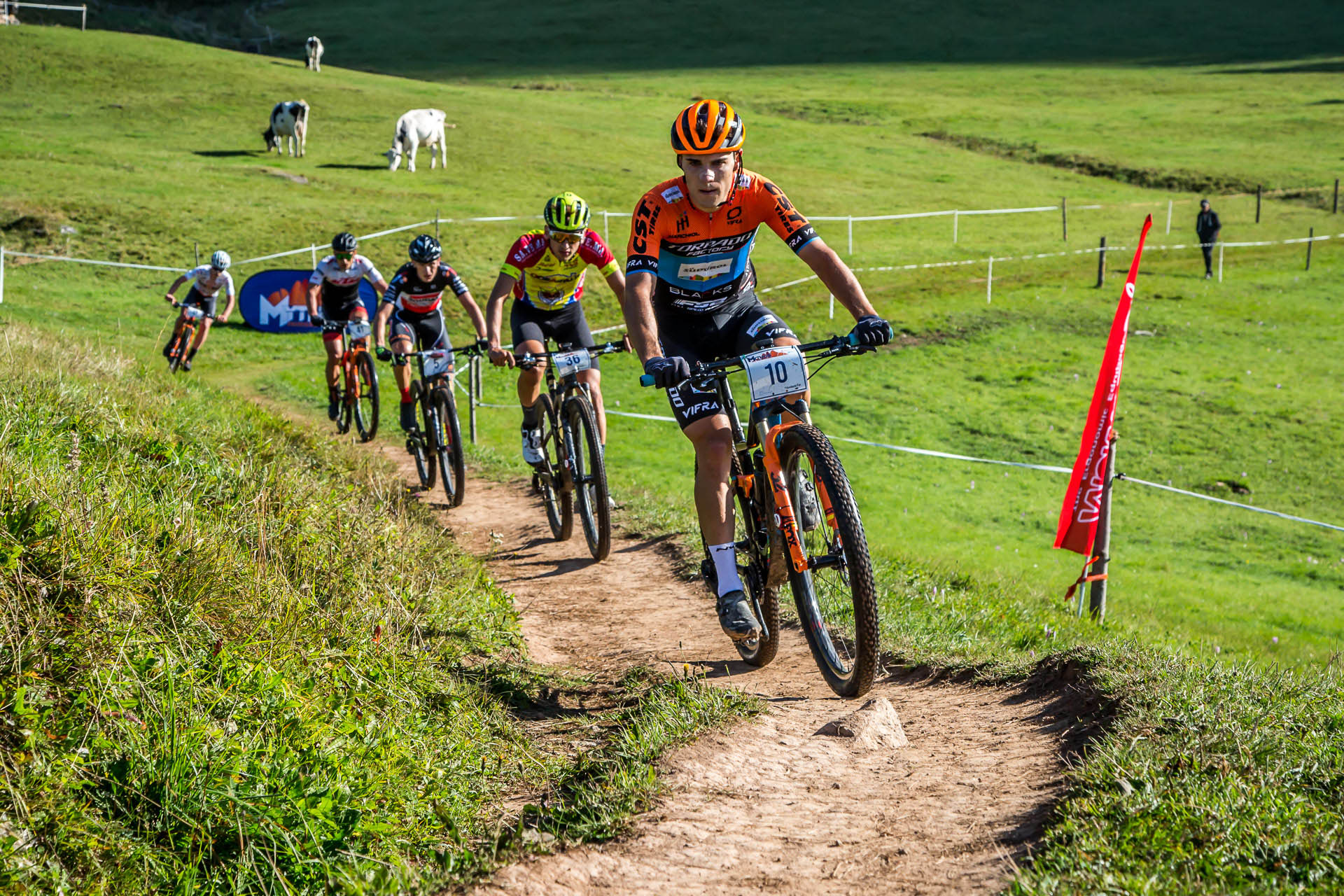 Mythos, gesta degli dei sulle Dolomiti. MTB multitasking in Valle di Primiero