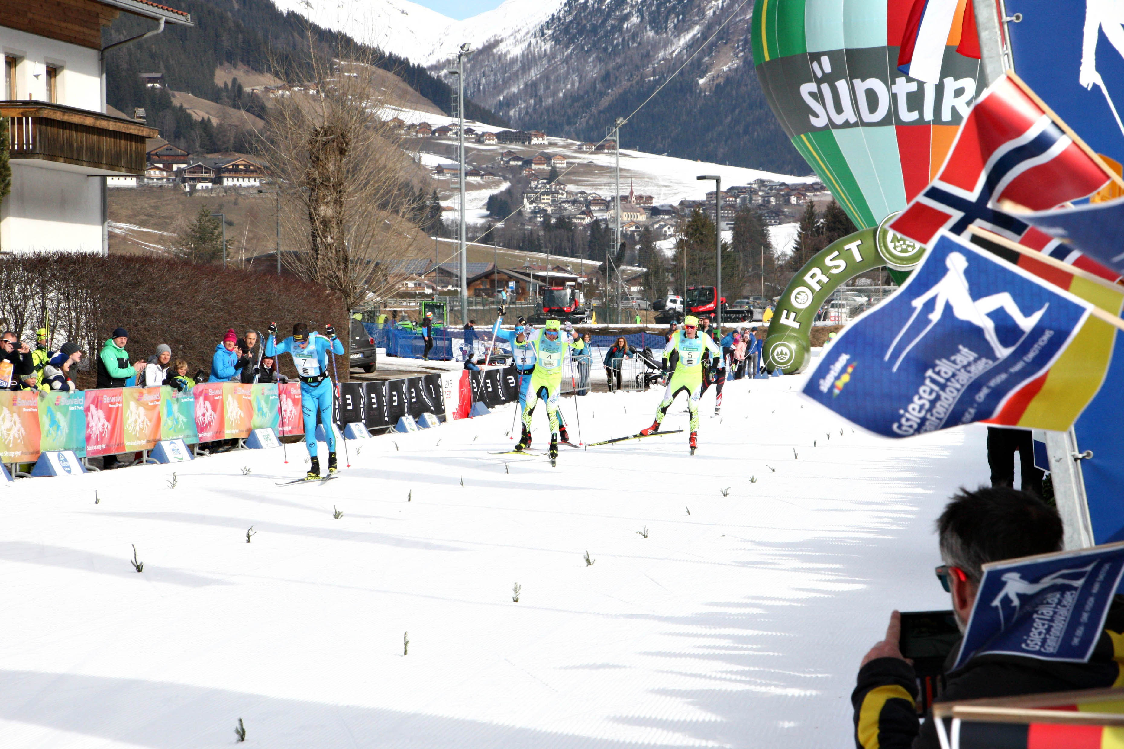 LA GRAN FONDO VAL CASIES VA IN DIRETTA RAI. PIÙ DI 1000 GLI ISCRITTI A 30 GIORNI DAL VIA