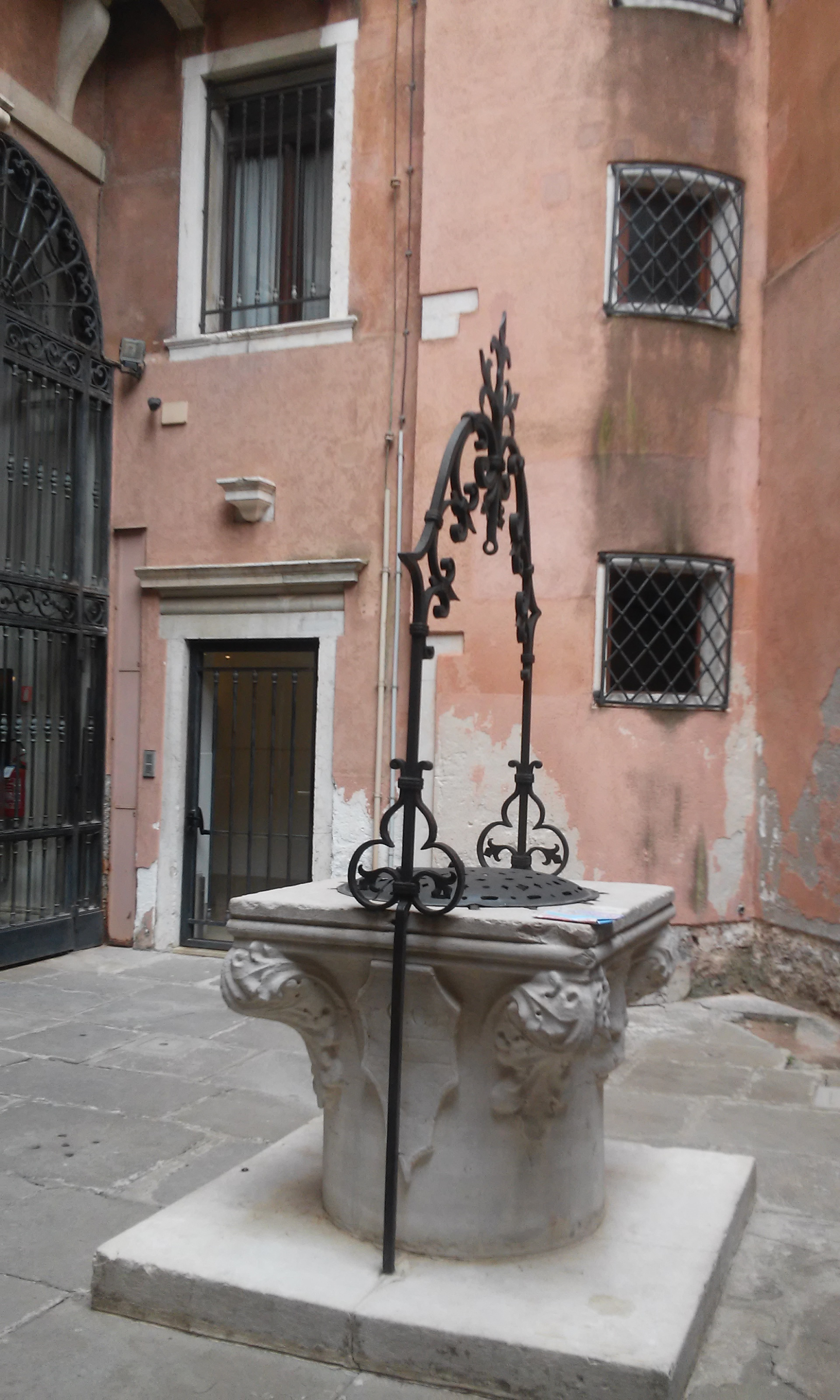 La strana storia di un palazzo di Venezia