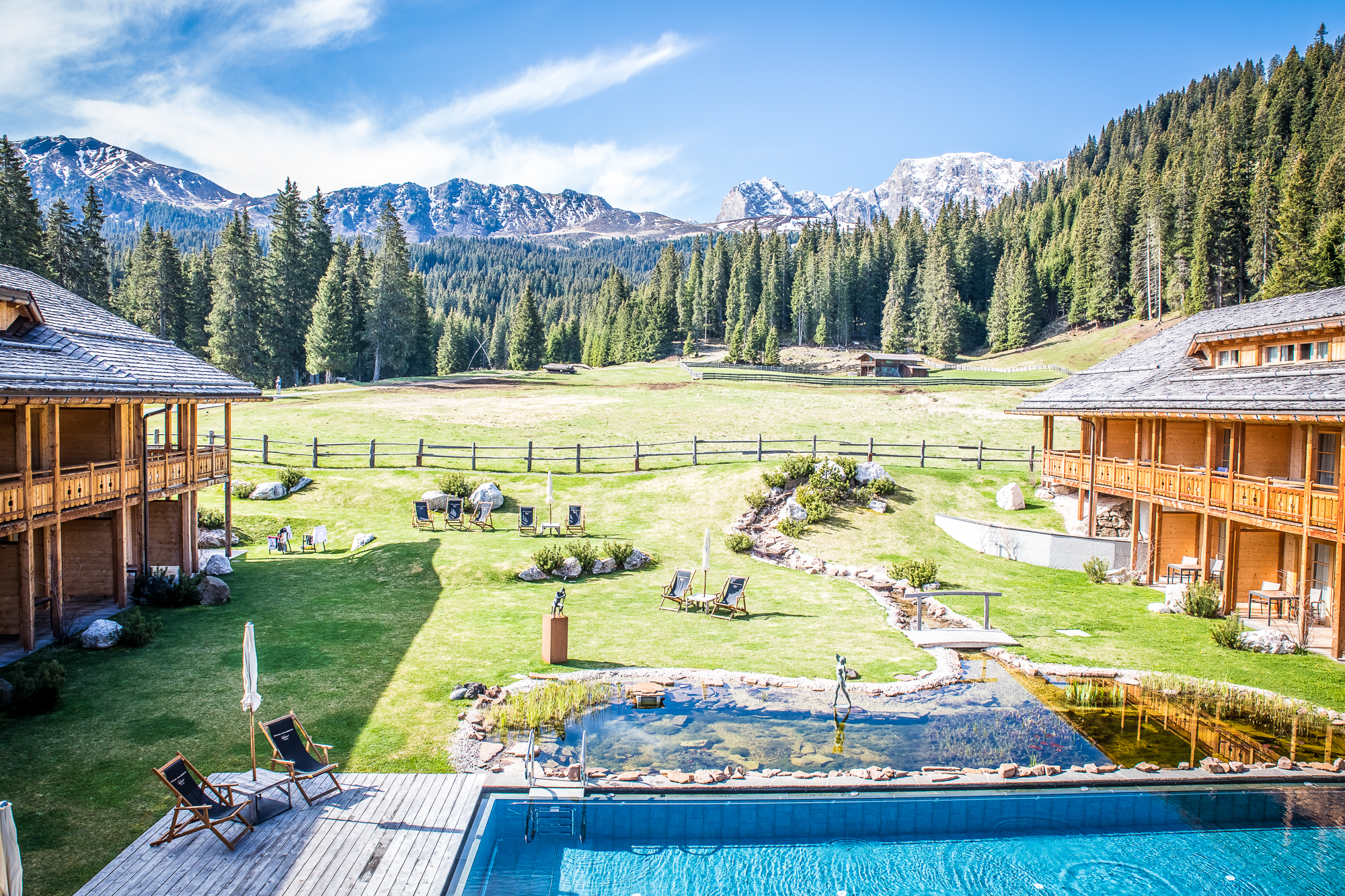 Grande novità al TIRLER DOLOMITES LIVING HOTEL @ALPE DI SIUSI...  Per la prima volta dalla sua inaugurazione...  L'hotel terrà aperto anche a novembre..