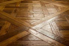 Parquet storici: la norma UNI 11161 per il restauro