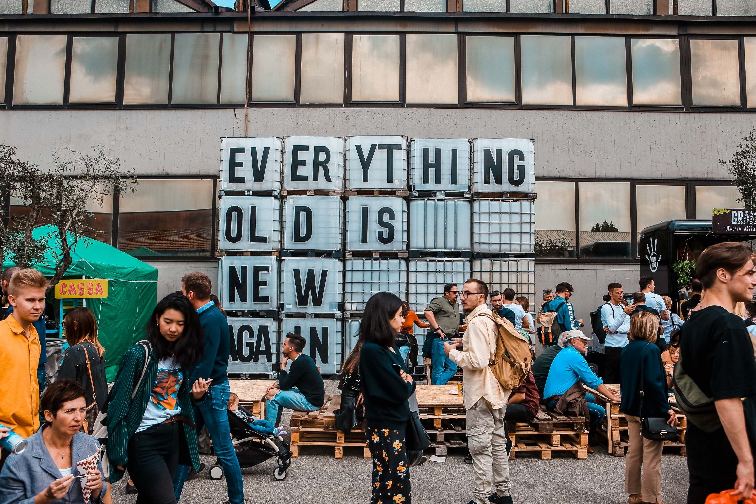 East Market, al via domenica 19 giugno l’edizione arcobaleno per festeggiare il mese del Pride