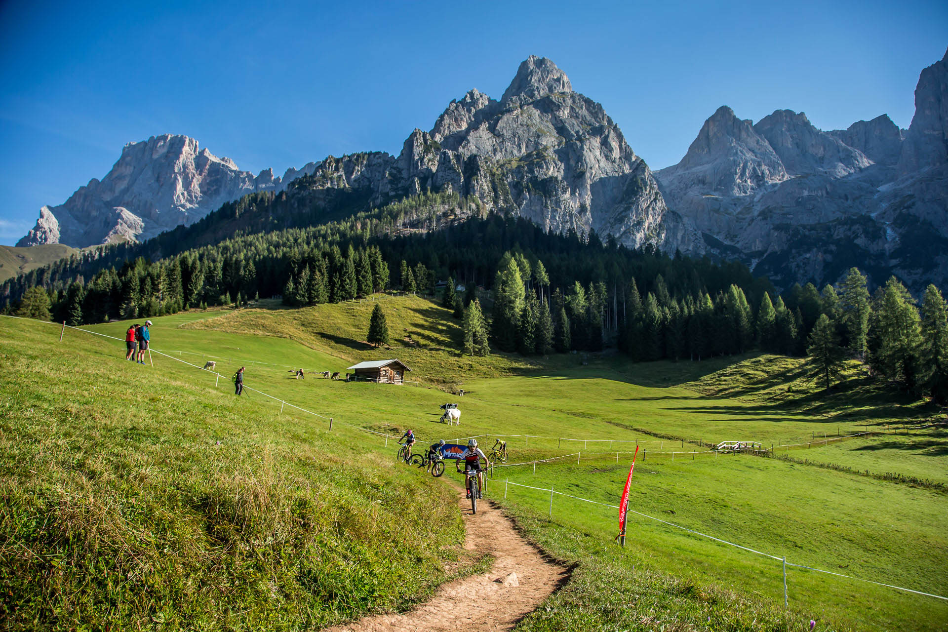 MYTHOS PRIMIERO DOLOMITI CHE BELLEZZA. NELLA VALLE ‘BIKE-FRIENDLY’ DI PRIMIERO