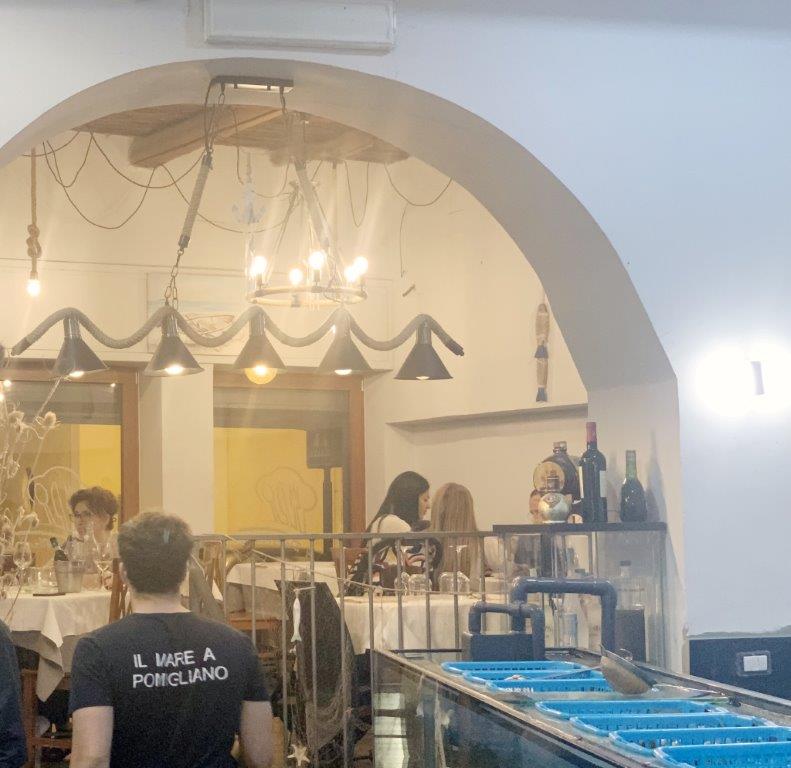 Il buon pescato del ristorante “A Do’ Abramo” a Pomigliano