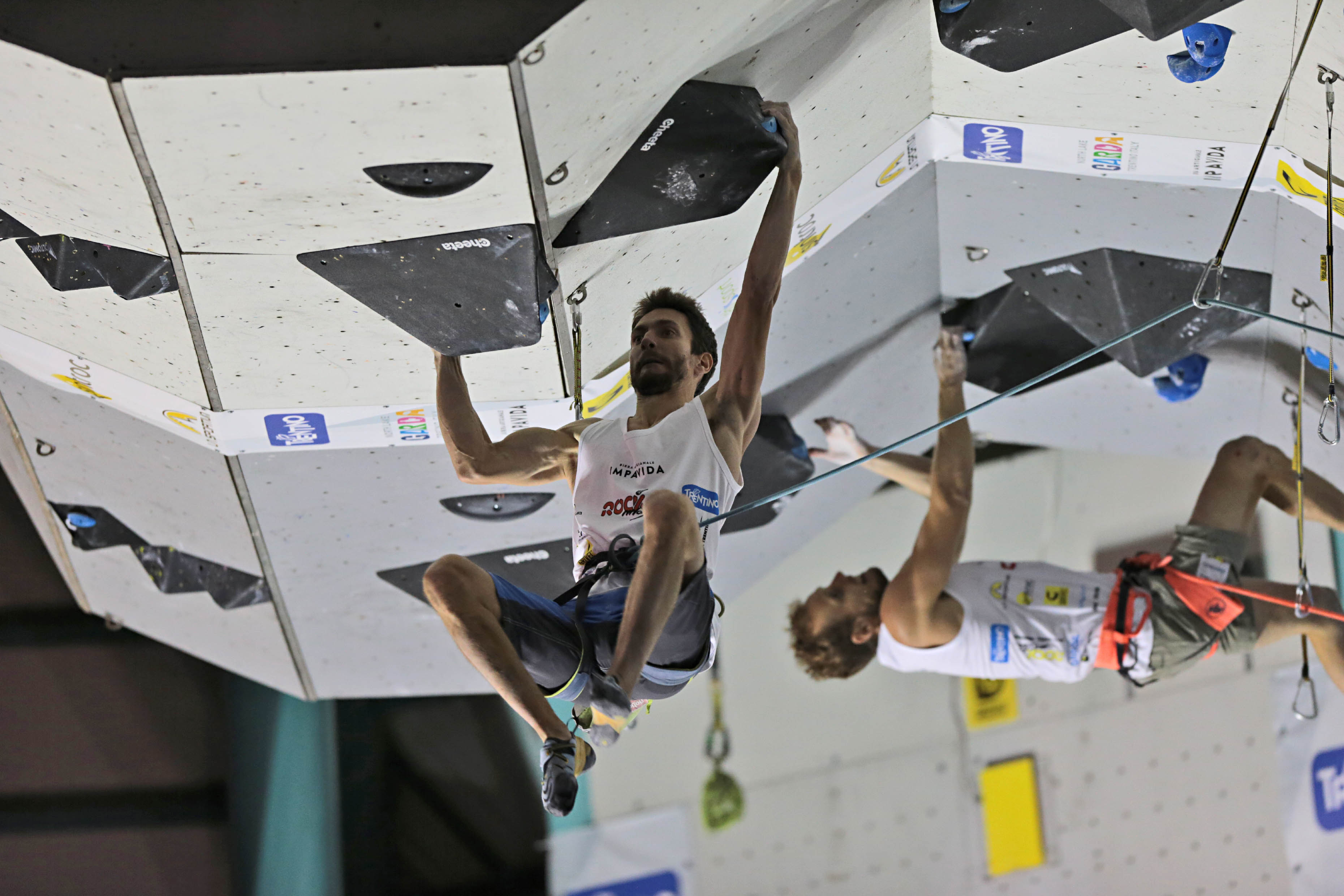 ROCK MASTER: ECCO LE SUPER STAR. KO BOULDER E DUELLO DA ADRENALINA