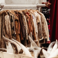 Retrograde, torna il garage sale di East Market dedicato all'abbigliamento vintage   