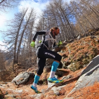 REITERER, CAVALLO DI RAZZA (AVELIGNESE). ÖTZI ALPIN MARATHON, KRÖLL È IRONWOMAN