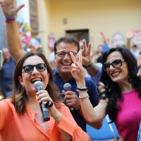 A Librarci, l’umanità e il talento di Totò Cascio e Catena Fiorello