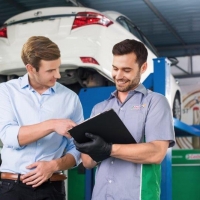 Castrol: rapporto qualità/prezzo e familiarità per fidelizzare i clienti in officina