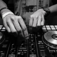 Vuoi fare il dj o sei già un professionista? Jaywork Music Group ti indica la strada