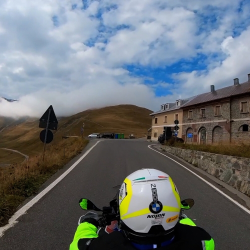 Passo dello Stelvio In Moto Cima Coppi 2760 